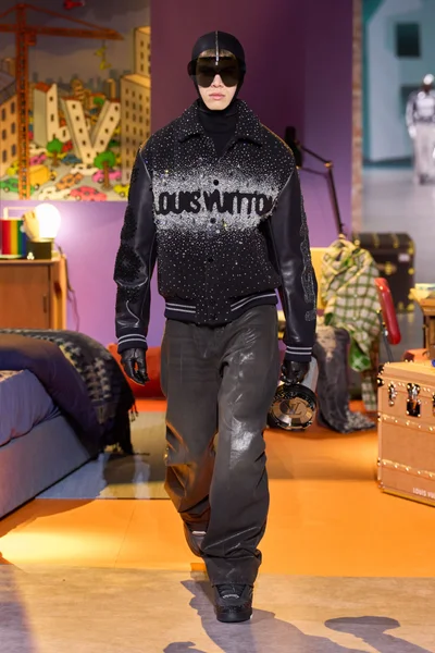 Look 40